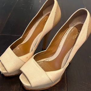 Authentic fendi platform heel shoes 7